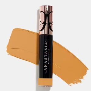 - NWT ANASTASIA BEVERLY HILLS Magic Touch Concealer - color 22